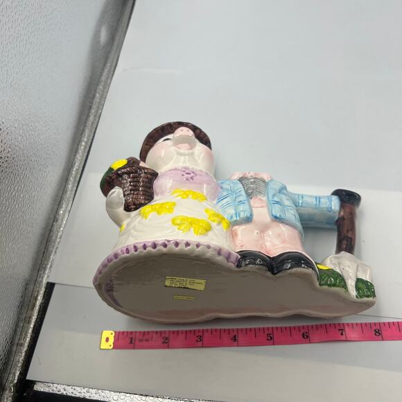 Vintage Ceramic Dressed Pigs Decorative Teapot Set Mr & Mrs Pig Fairytale - Picture 5 of 10